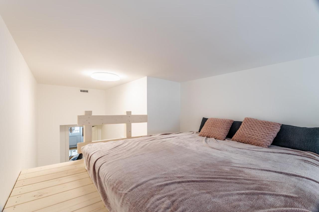 Elegant Apartments Located In The Centre Of براغ المظهر الخارجي الصورة