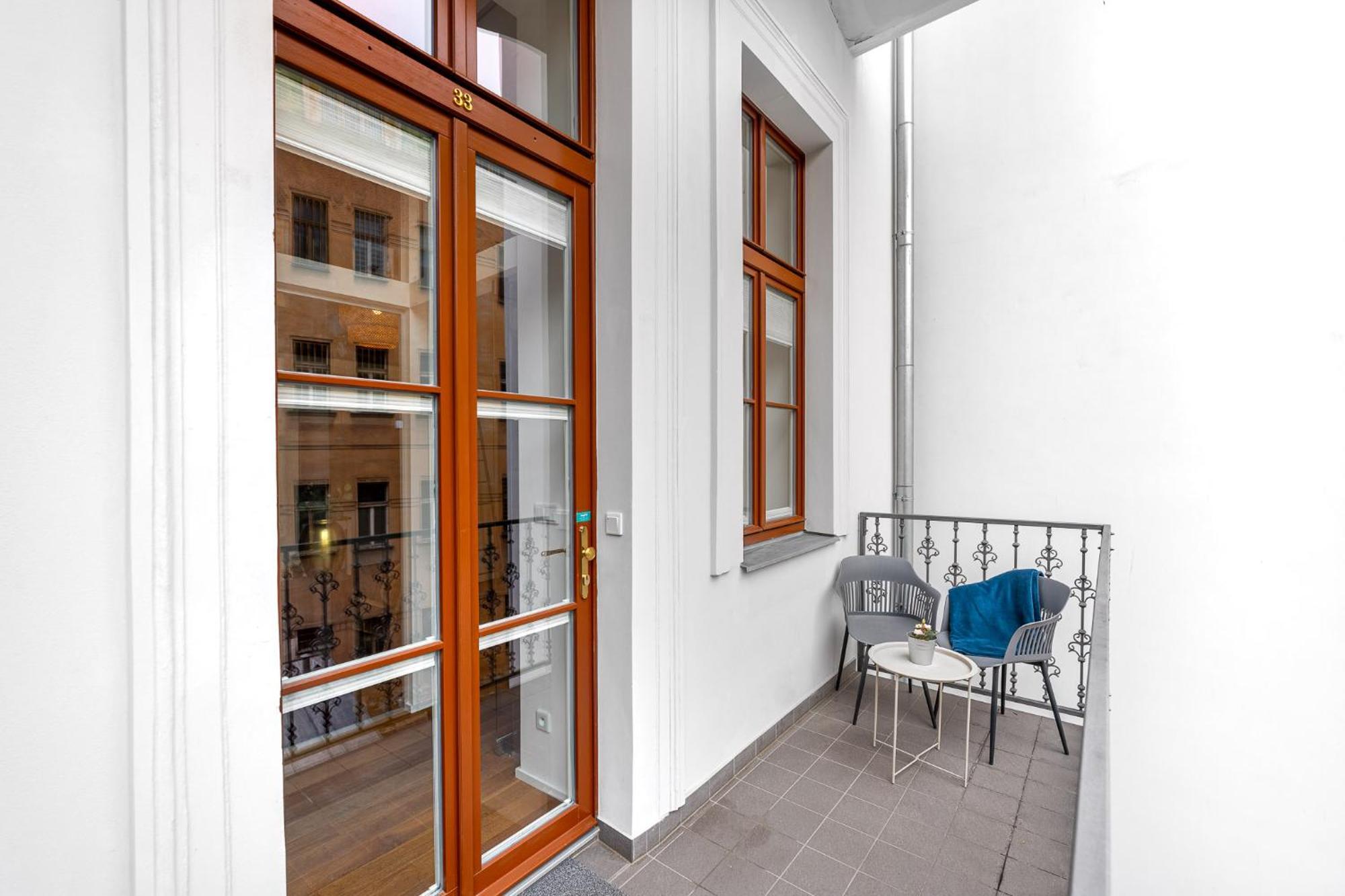 Elegant Apartments Located In The Centre Of براغ المظهر الخارجي الصورة